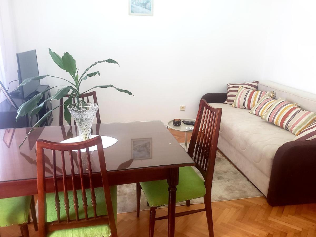 Apartment Bina Tivat Exteriör bild