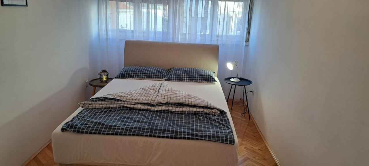 Apartment Bina Tivat Exteriör bild